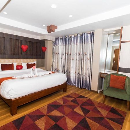 Hotel Marinha Katmandu Eksteriør billede