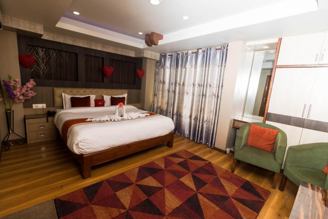 Hotel Marinha Katmandu Eksteriør billede