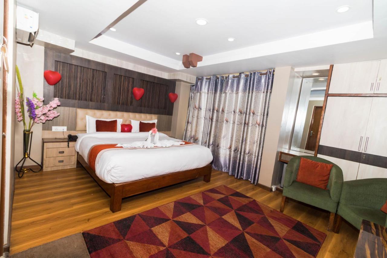 Hotel Marinha Katmandu Eksteriør billede